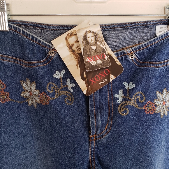 Vintage XOXO Beaded Floral Jeans - Picture 7 of 9